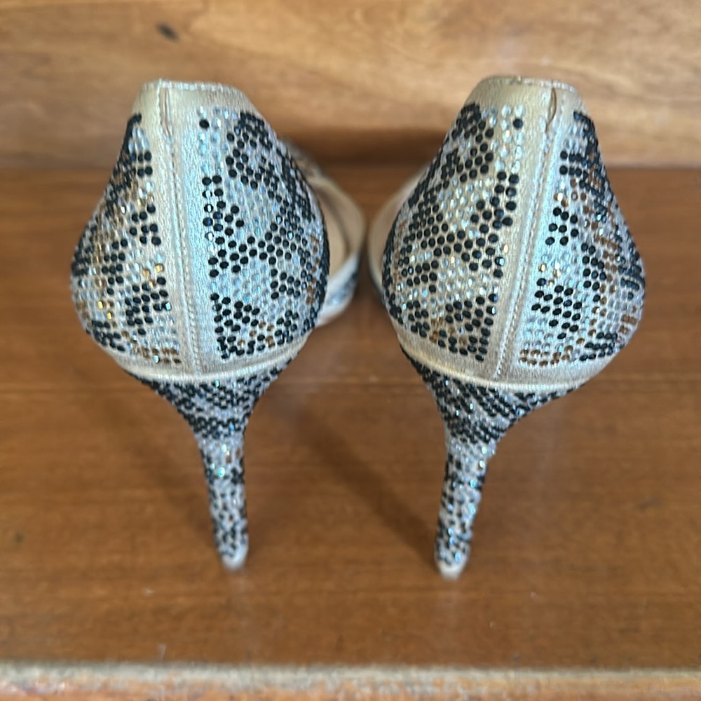 Super cute INC heels - Picture 3 of 4